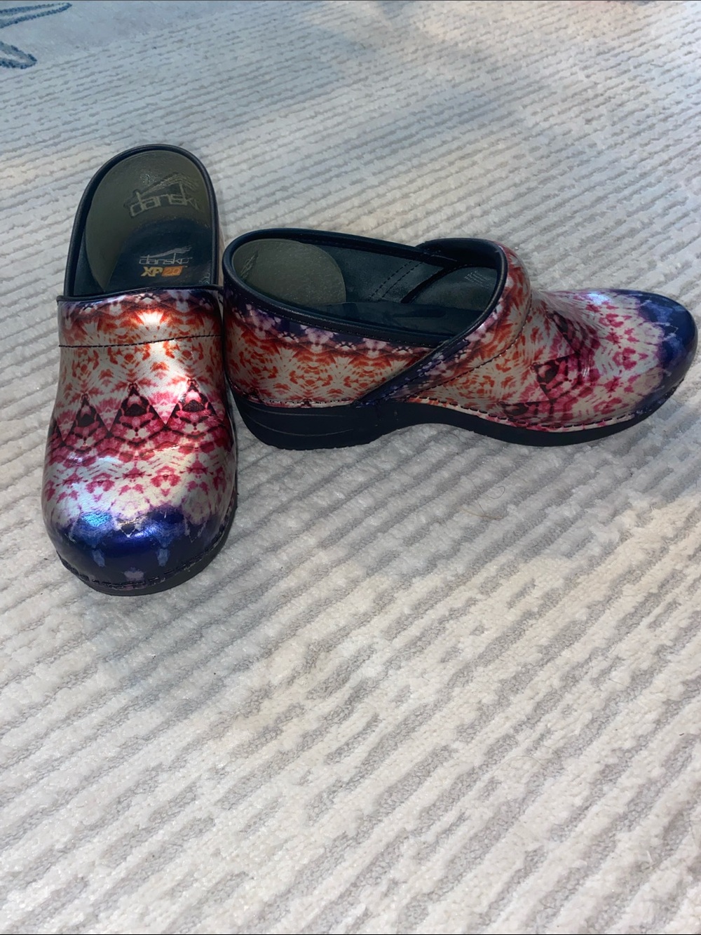 Dansko XP 2.0 Metallic Tie-Dye Patent shoes-Size 40